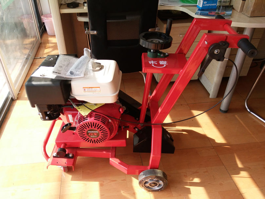 路捷小型开槽机