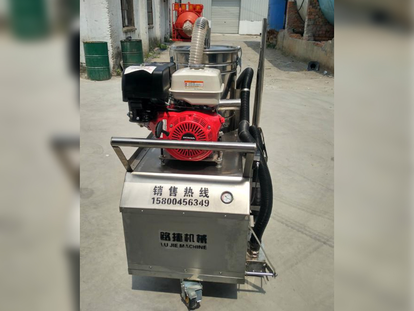 路捷汽油机吸尘器