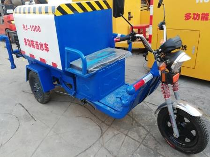 多功能洒水车